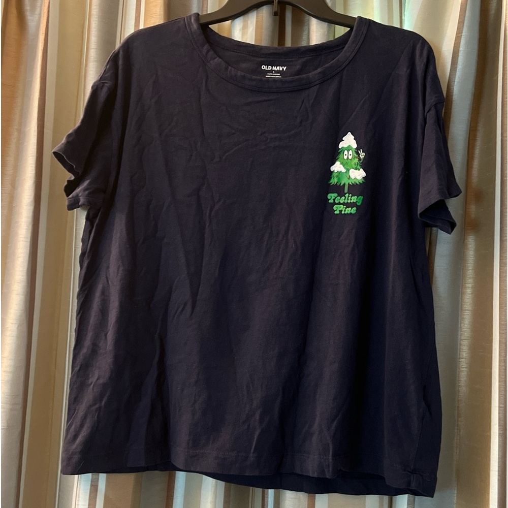 Old Navy tee 43